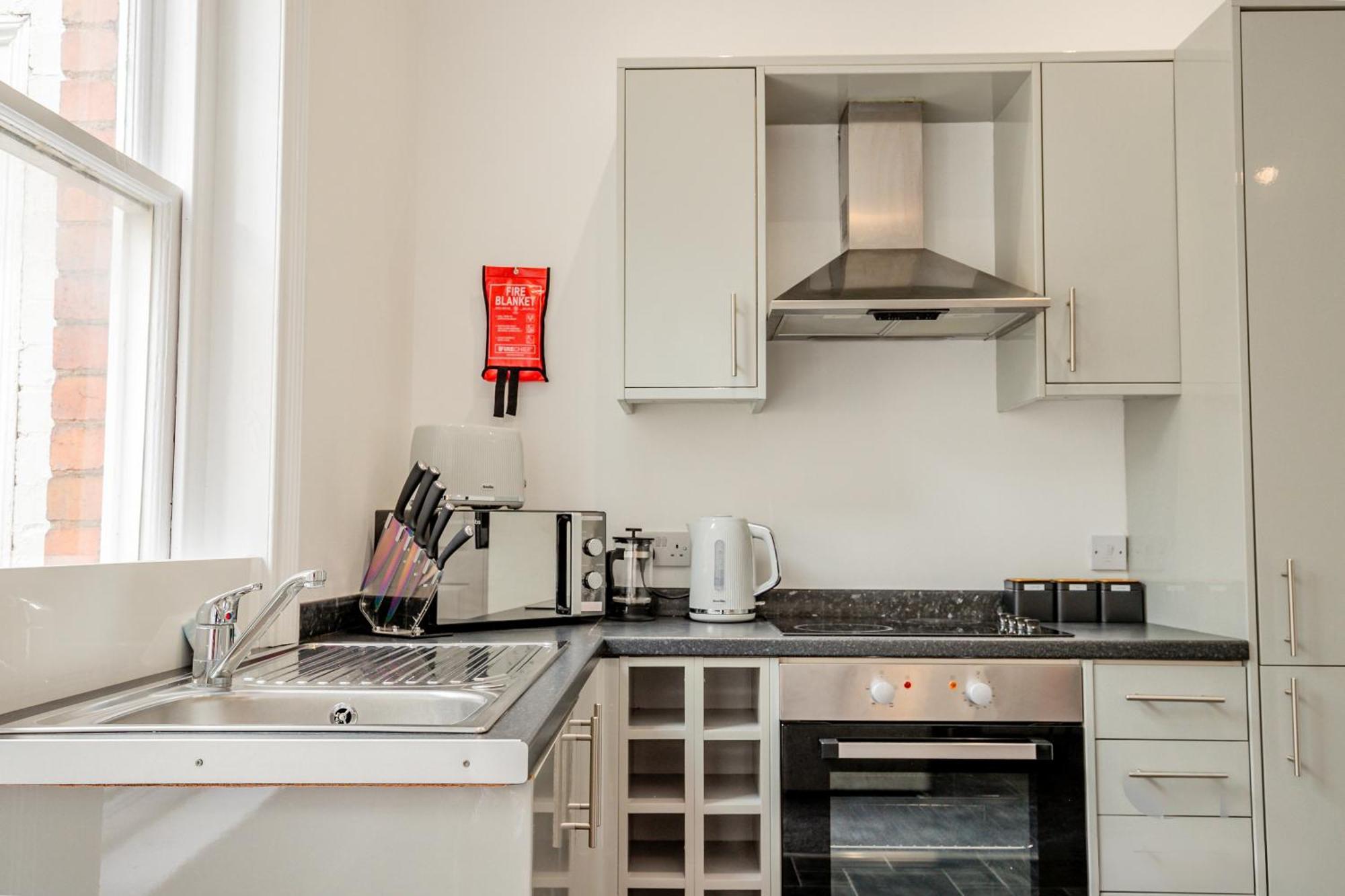 Guest Homes - The Station Studio Worcester Extérieur photo