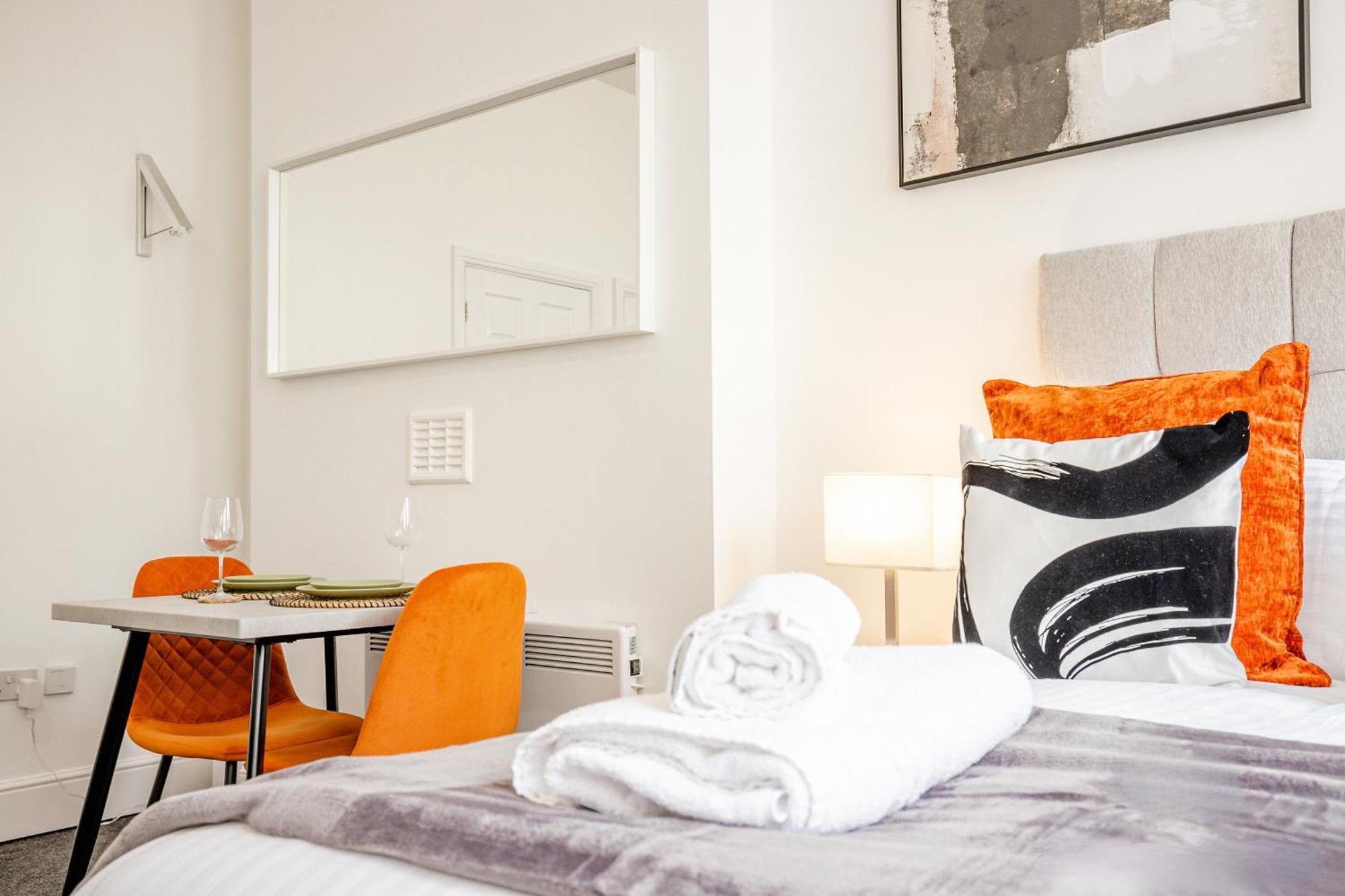 Guest Homes - The Station Studio Worcester Extérieur photo