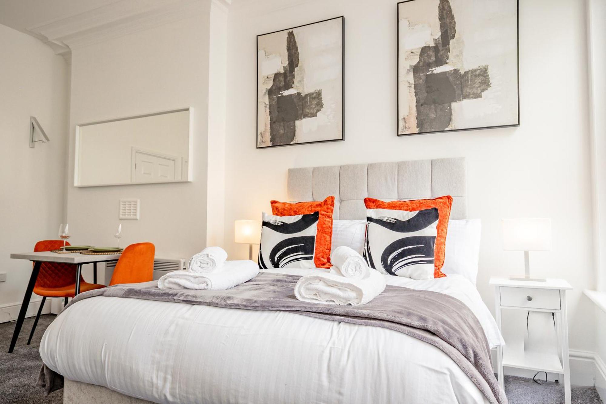 Guest Homes - The Station Studio Worcester Extérieur photo