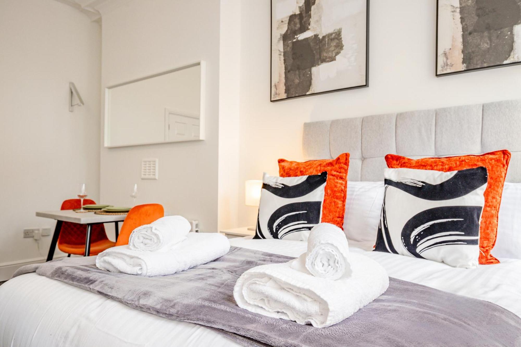 Guest Homes - The Station Studio Worcester Extérieur photo
